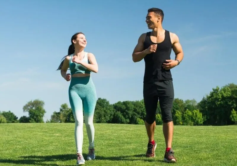 tốc độ chạy bộ trung bình km/h